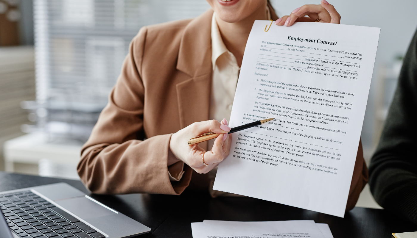 How to Review Contractor vs Employee Status